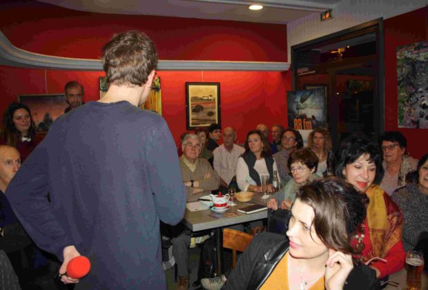 1er Bar des sciences sur les pesticides. CP : A.P