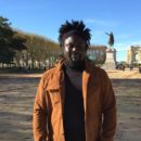 Le poète Marcel Camill' aux jardins du Peyrou de Montpellier. CP : F.A